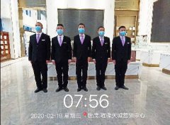 <b>抗“疫”保衛(wèi)戰(zhàn)，他們?cè)谇熬€</b>